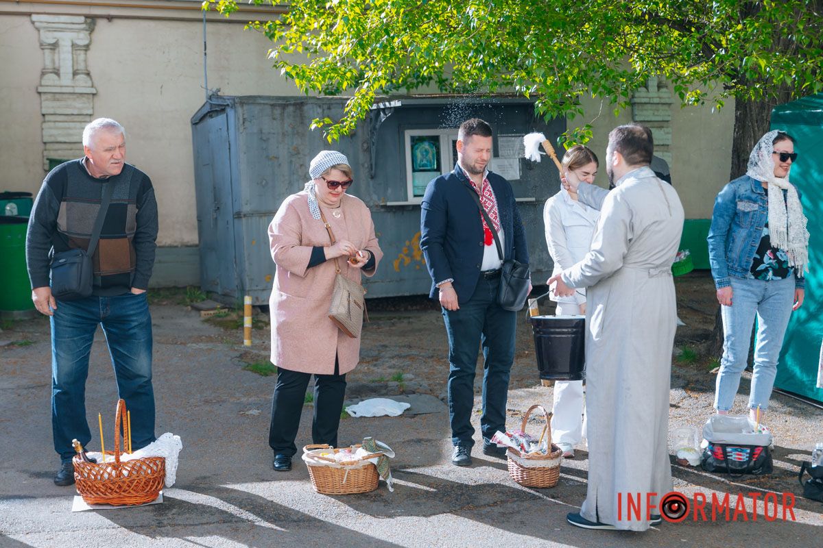 Святкові обряди попри війну: як Дніпро зустрічає Великдень 56