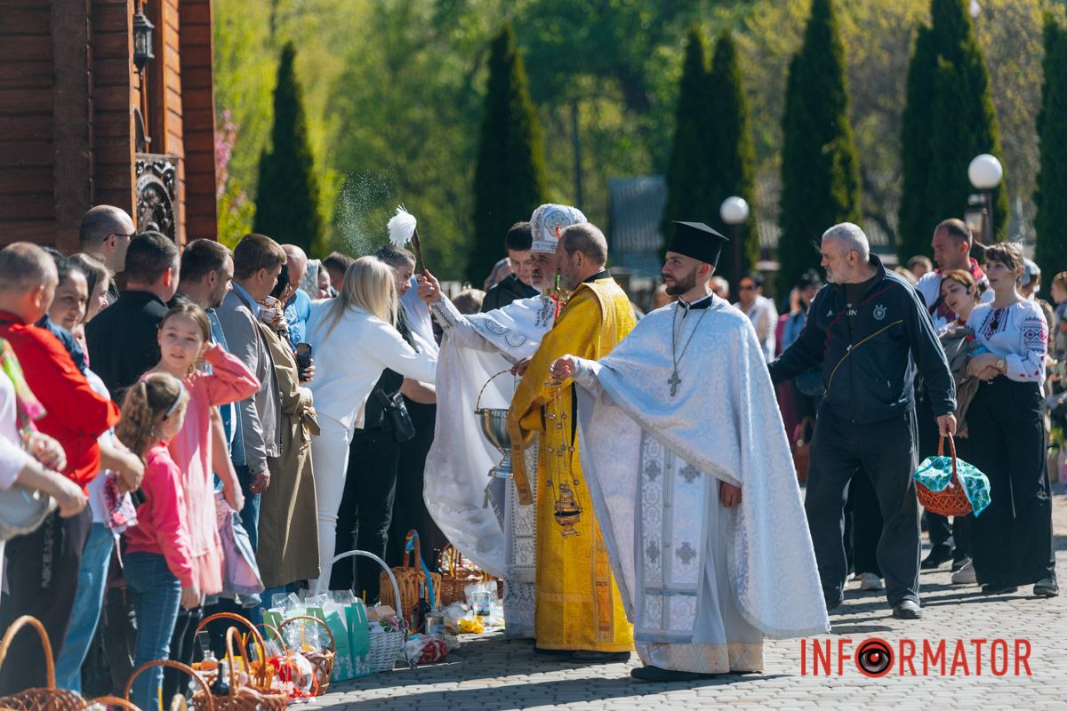 Святкові обряди попри війну: як Дніпро зустрічає Великдень 82