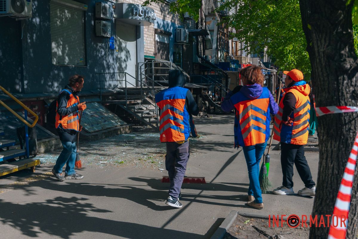 Понівечені магазини та вибиті вікна: фото з місця атаки російських БпЛА у Дніпрі 5