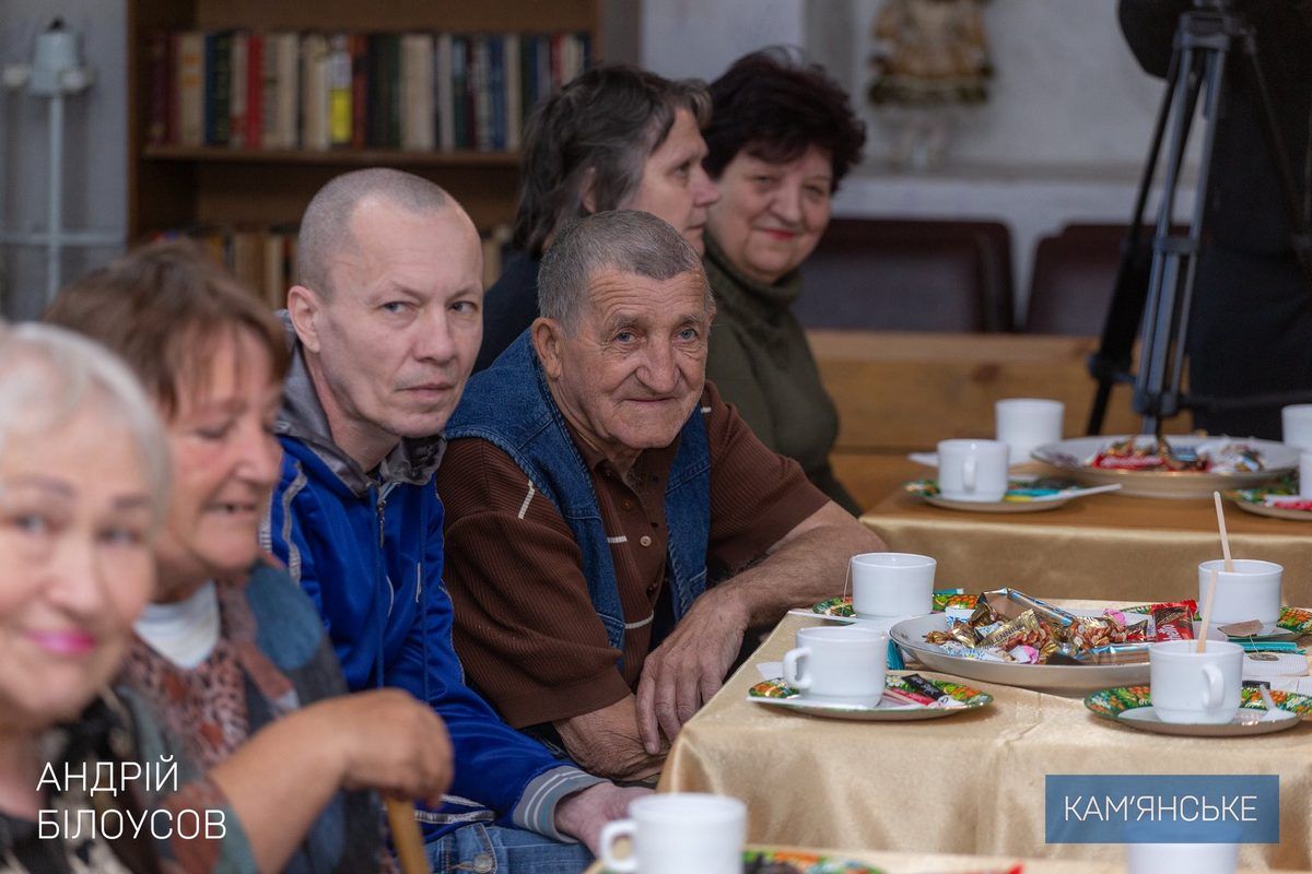Мэр Каменского посетил переселенцев, проживающих в городском Центре предоставления социальных услуг.