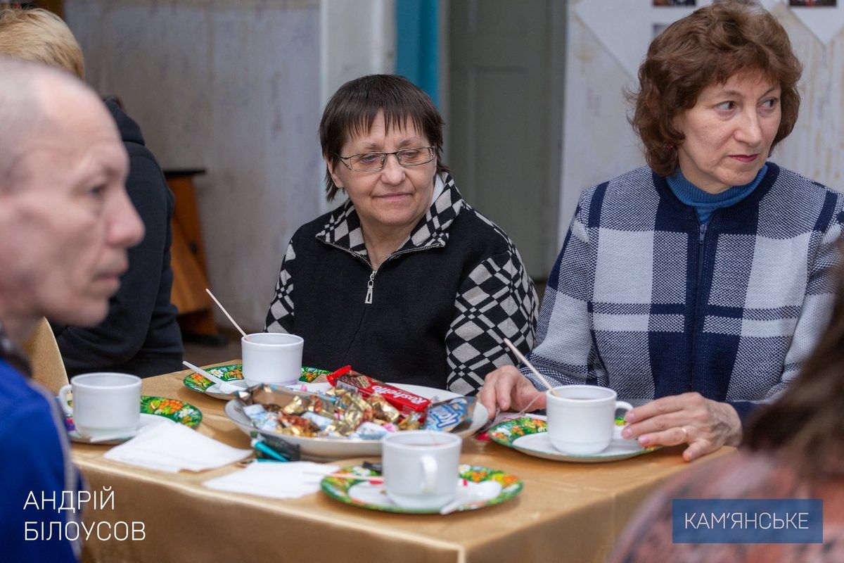 Мэр Каменского посетил переселенцев, проживающих в городском Центре предоставления социальных услуг 2