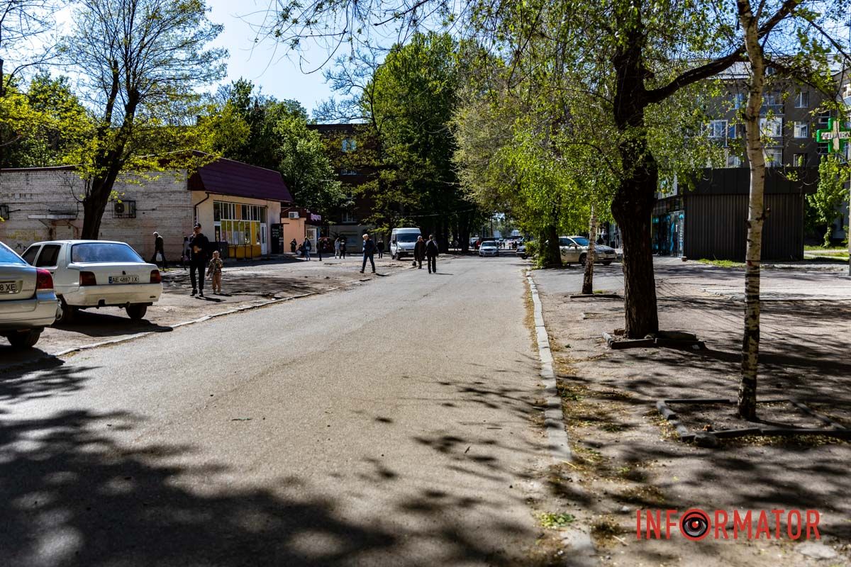 Где планируют найти еще более сотни — неизвестно В Днепре за почти 2 миллиона гривен выкорчат более 100 пней на улице Инженерной: что там не так 17