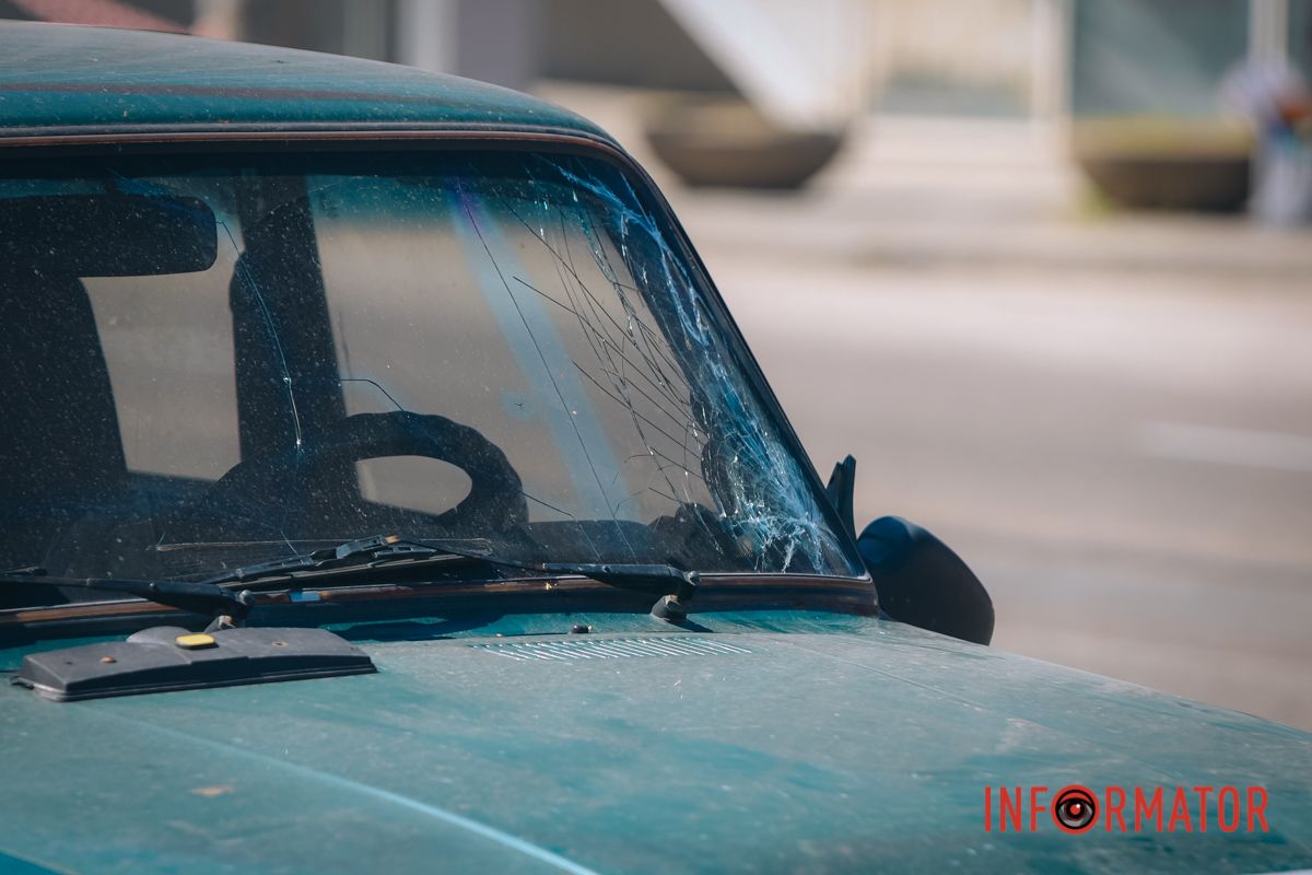 Во вторник, 29 апреля, на улице Степана Бандеры произошла авария