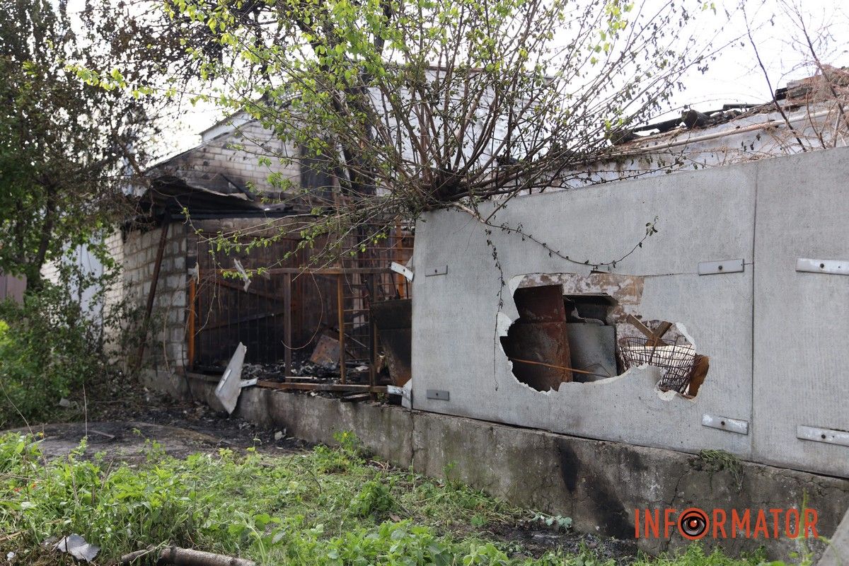 Разбитые дома в частном секторе: фоторепортаж Информатора с мест вражеской атаки «Шахедами» по Днепру 18