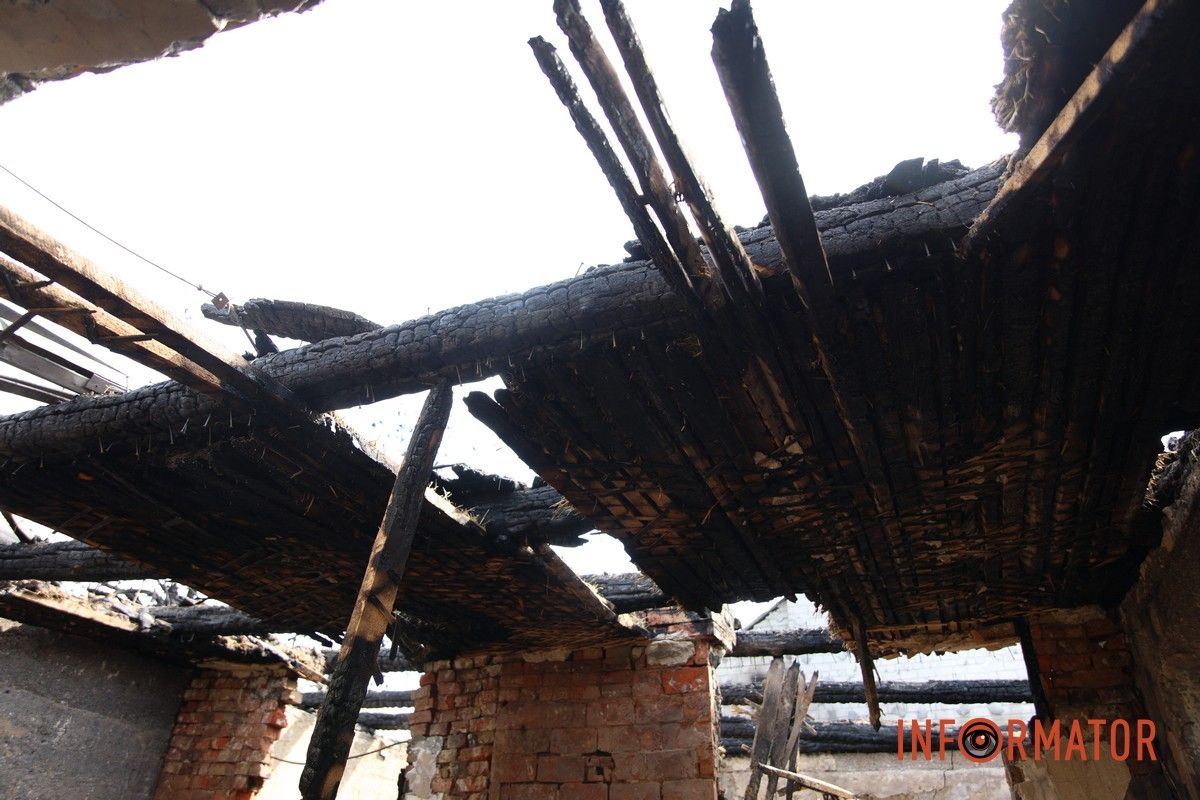 Разбитые дома в частном секторе: фоторепортаж Информатора с мест вражеской атаки «Шахедами» по Днепру 36