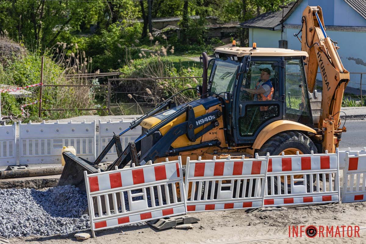 Місце робіт огородили Місце робіт огородили