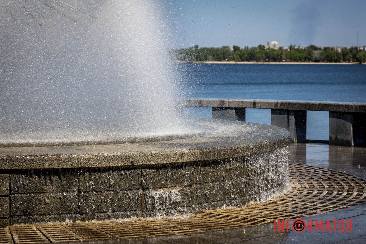 «Водная сфера» – фонтан с настрием
