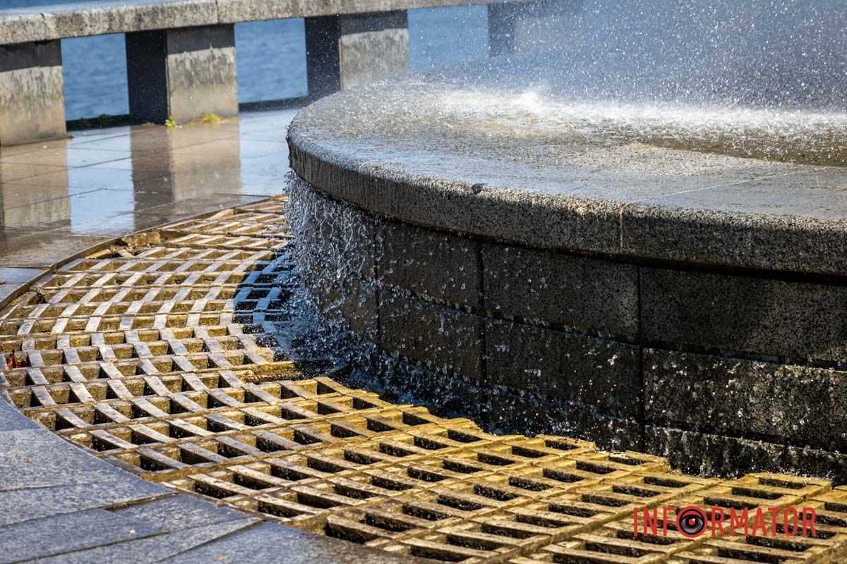 Весна в Днепре - это фонтаны.