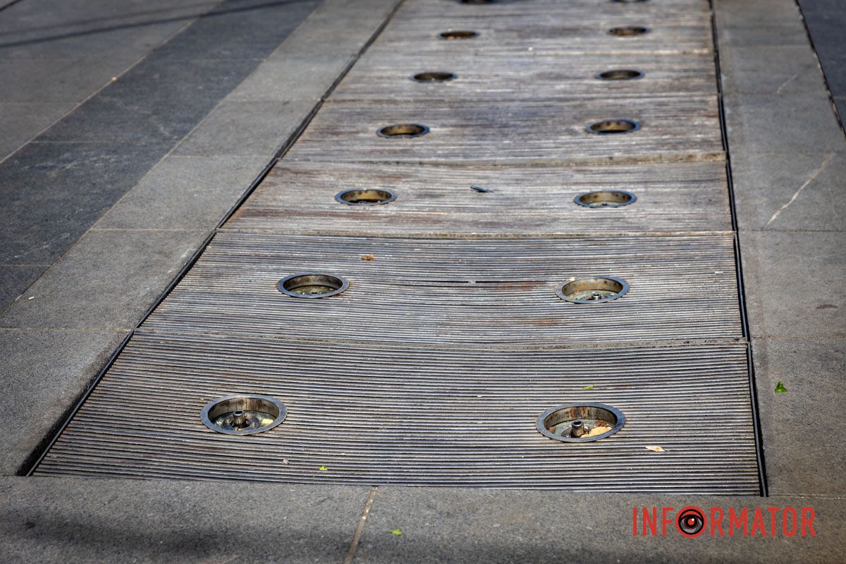 Запустили не все: какие фонтаны заработали в Днепре 1 мая 91