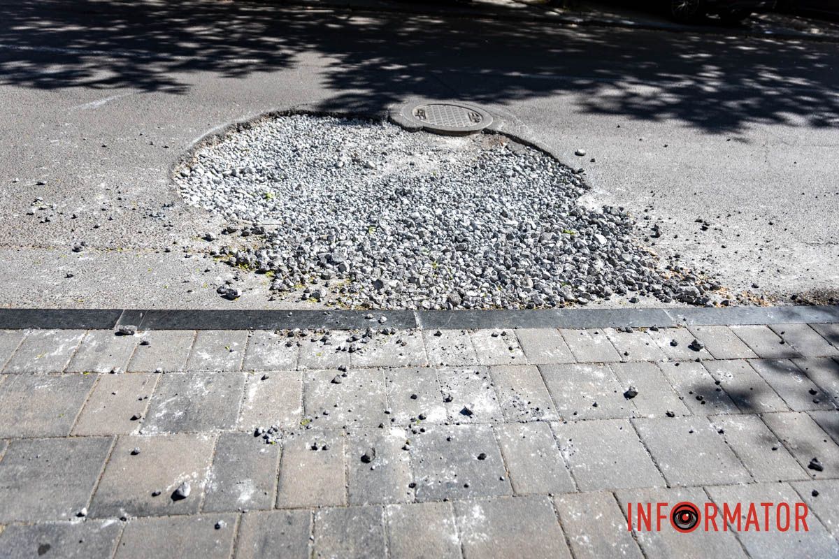 Так виглядає яма після роботи комунальників