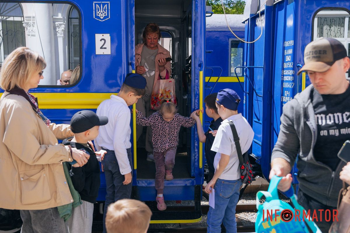 Также обновили покраску подвижного состава, осмотрели узлы и агрегаты локомотивов.