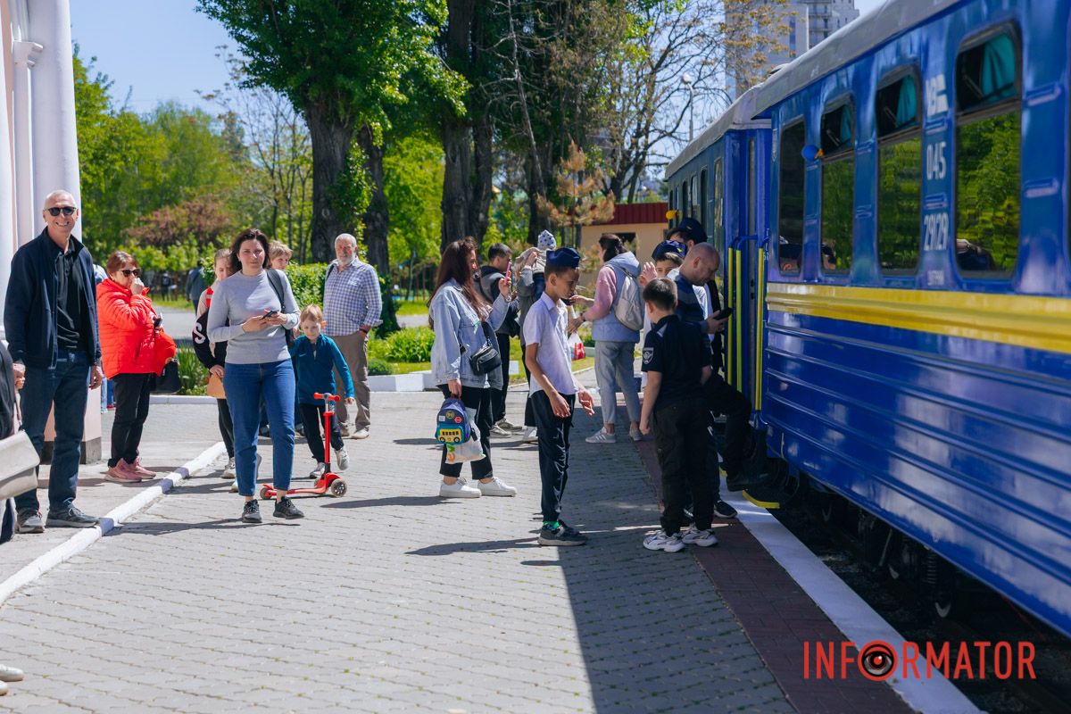 Эта детская железная дорога является старейшей в Украине и второй в мире по возрасту