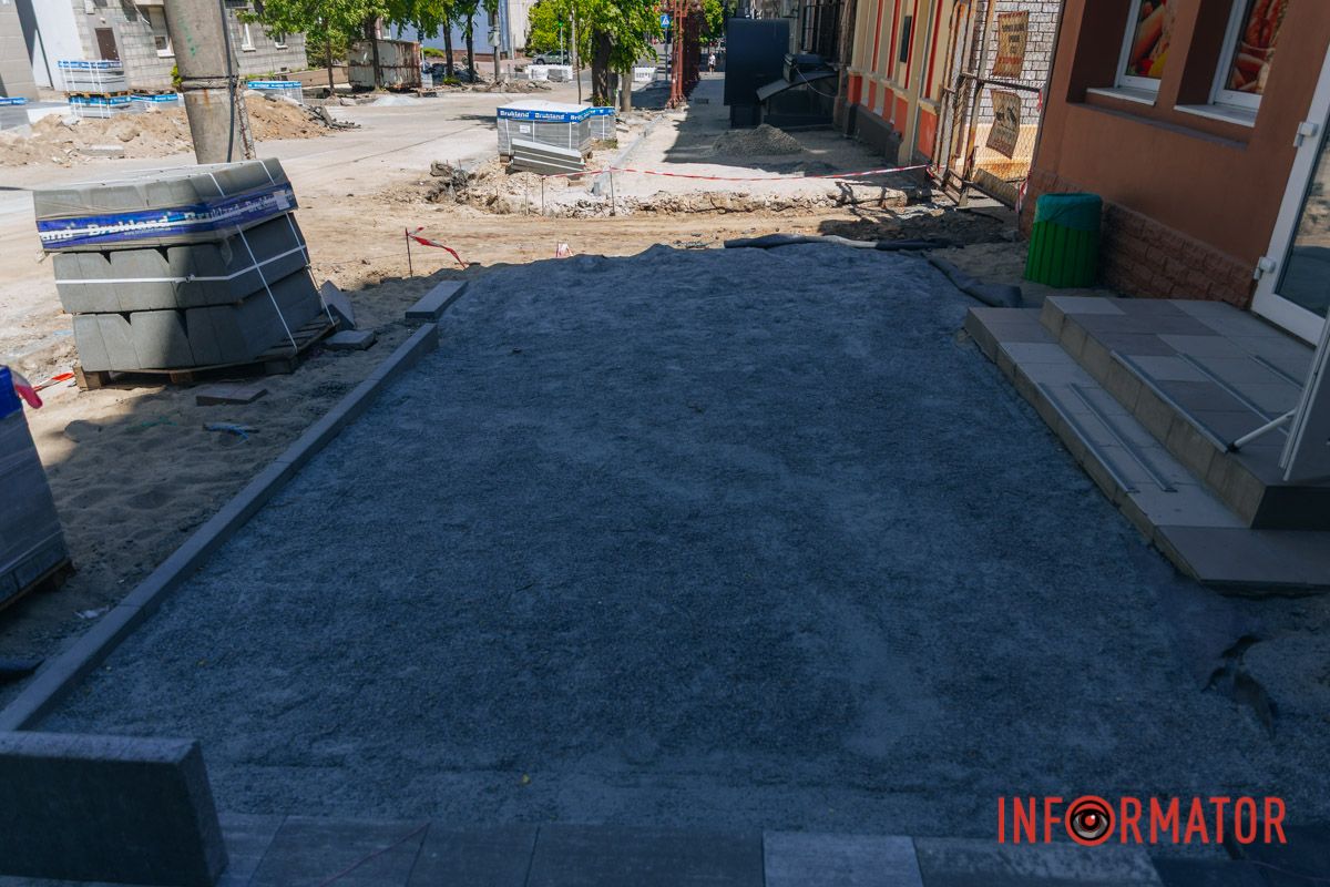 Для слабовидящих предусмотрена тактильная плитка