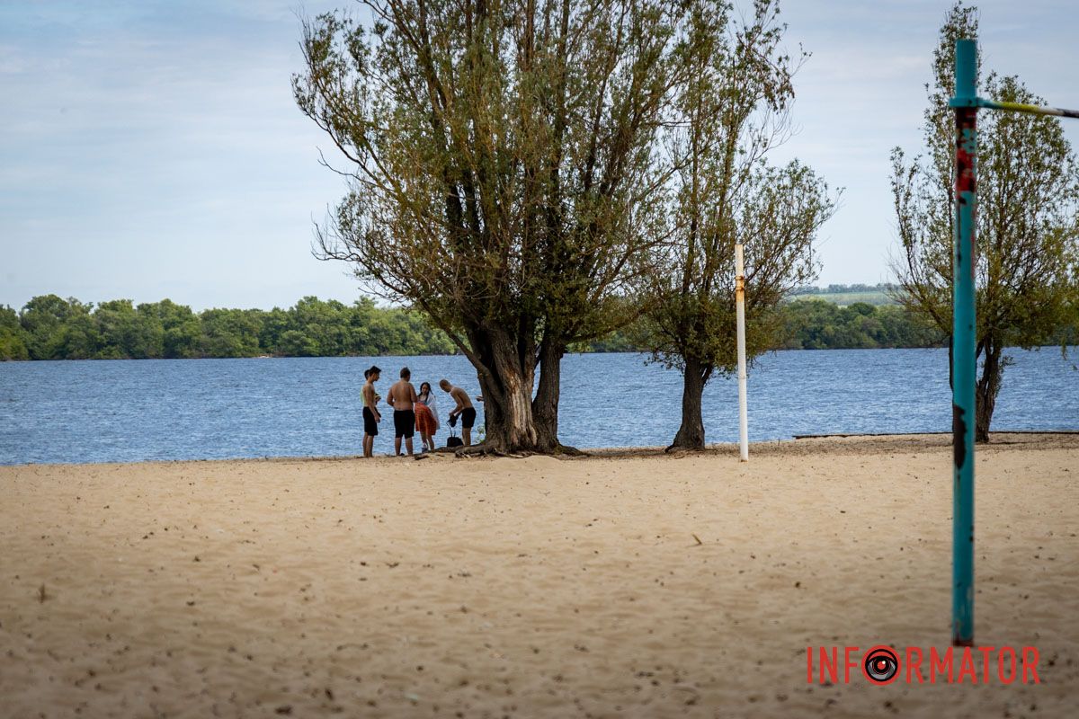 В Днепре на всех городских пляжах запрещено купаться