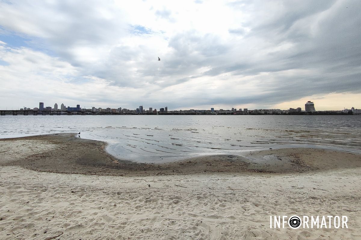 Прекрасный вид на правый берег Днепра