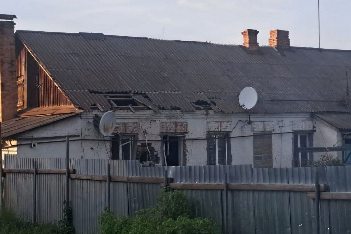 Били КАБами та безпілотниками: ворог вночі атакував Дніпропетровську область 1