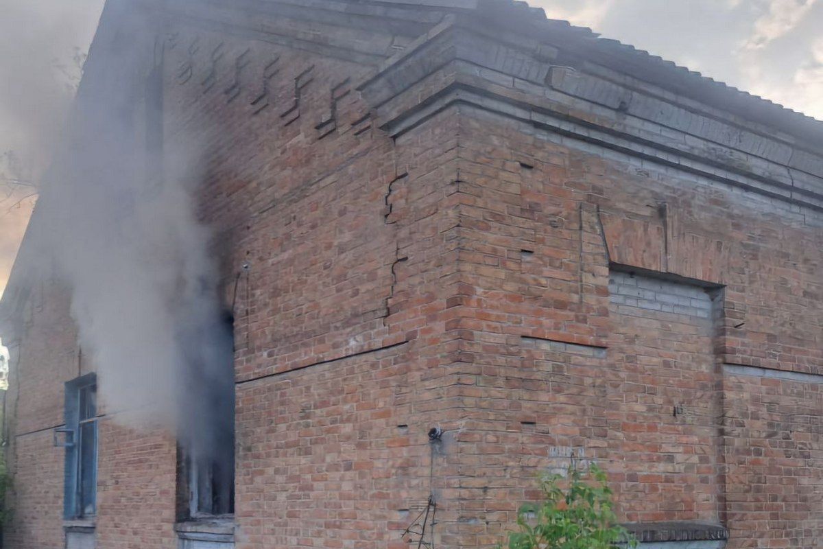 Били КАБами та безпілотниками: ворог вночі атакував Дніпропетровську область 2