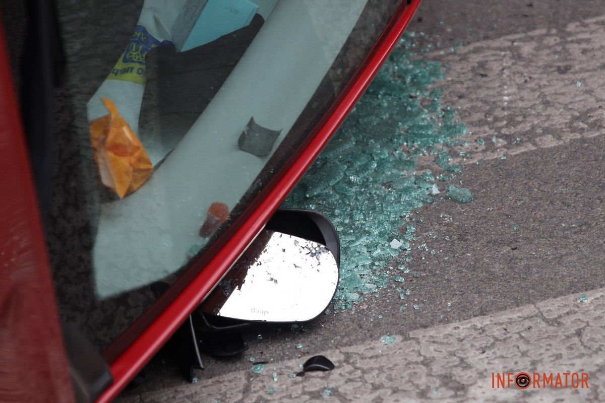 Є незначне ускладнення руху Є незначне ускладнення руху