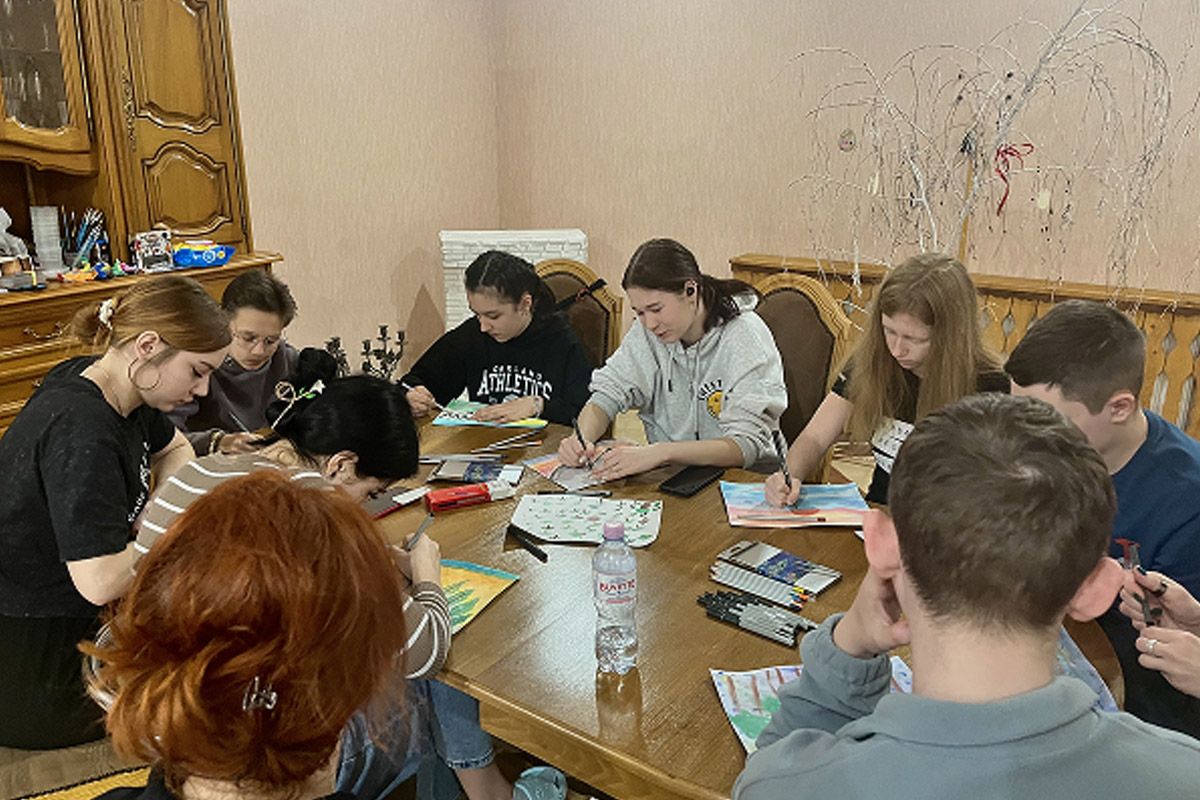 Відновлення в Карпатах: «Інтерпайп» Пінчука організував табір у для родин загиблих працівників 4