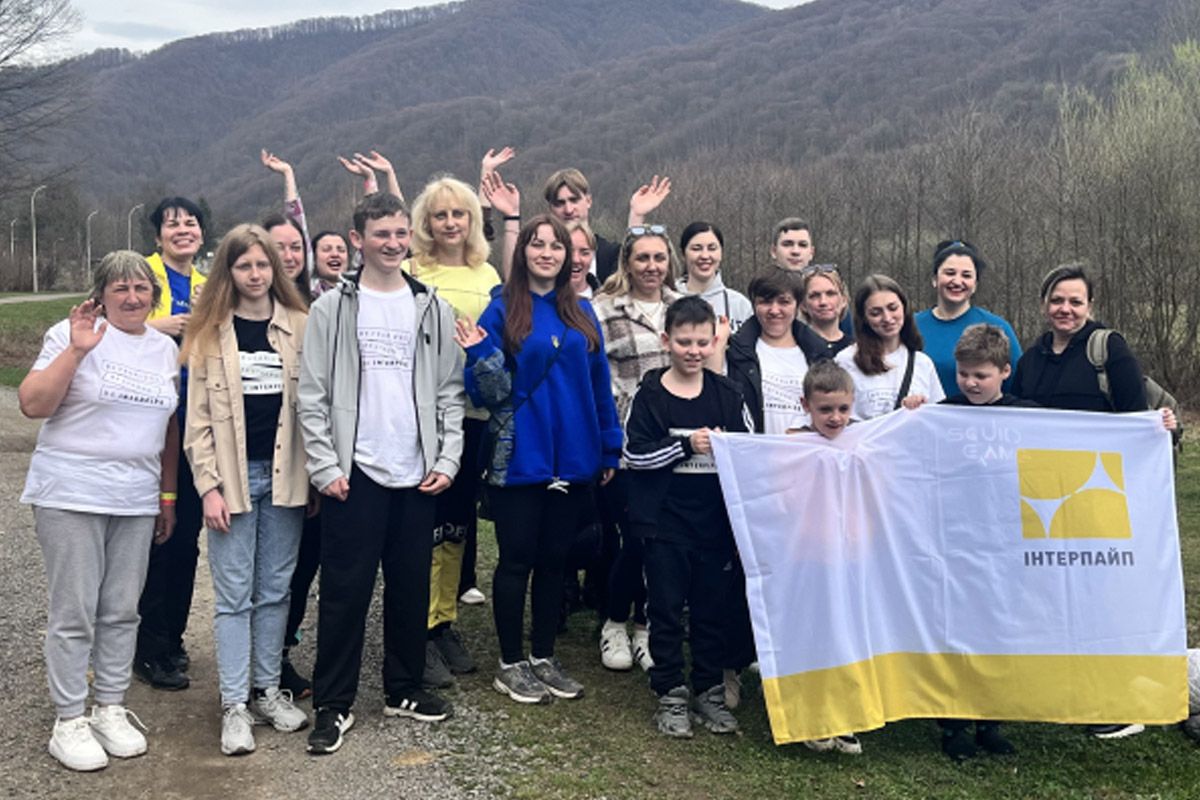Відновлення в Карпатах: «Інтерпайп» Пінчука організував табір у для родин загиблих працівників 5