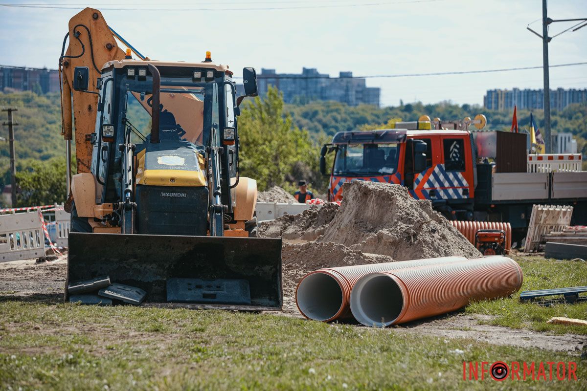 А вот с 12 по 18 мая должны проводить ремонтные работы по направлению от улицы Высоковольтной к улице Лабораторной (на участке от улицы Пехоты Короля к улице Нила Армстронга).