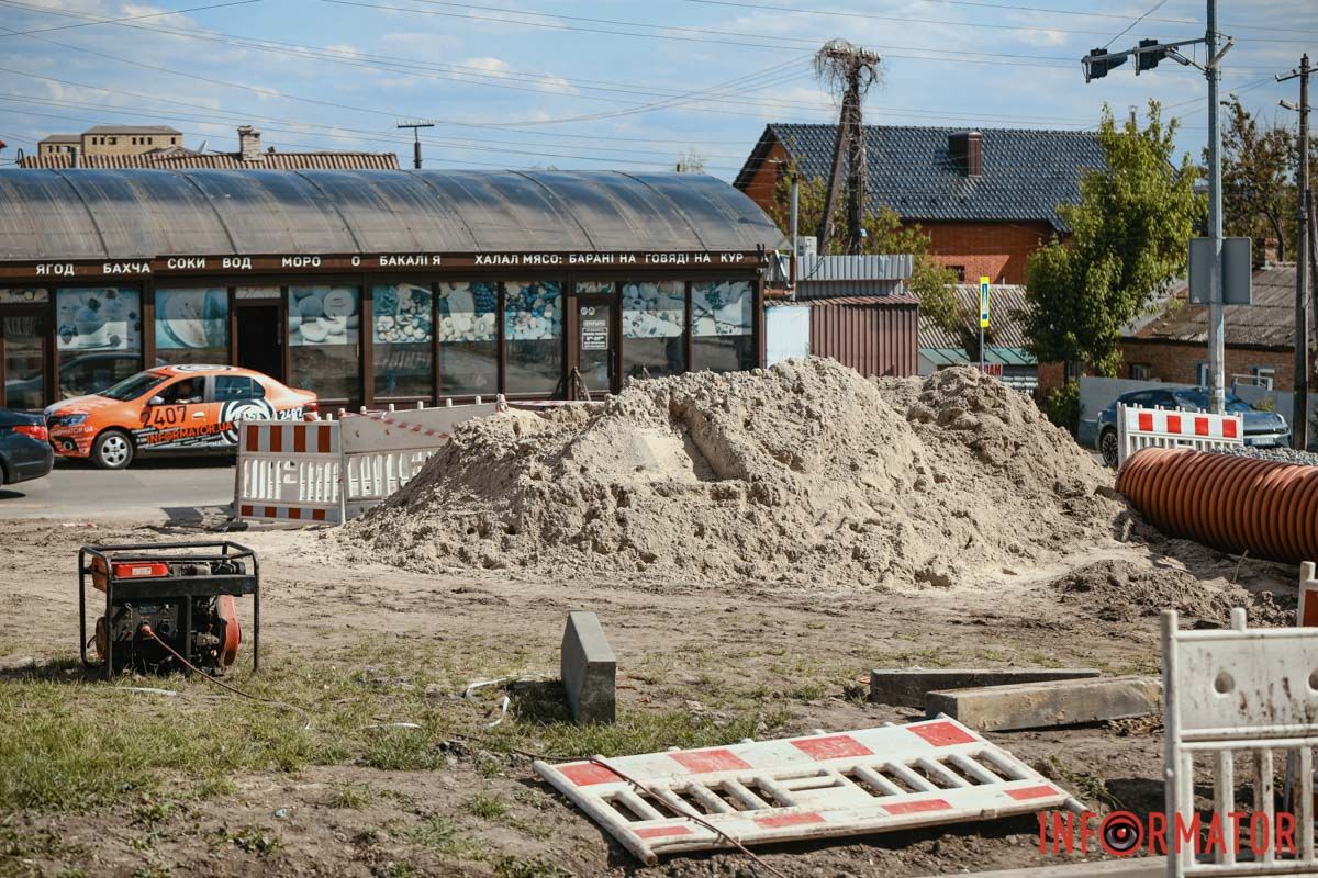 Участок огородили