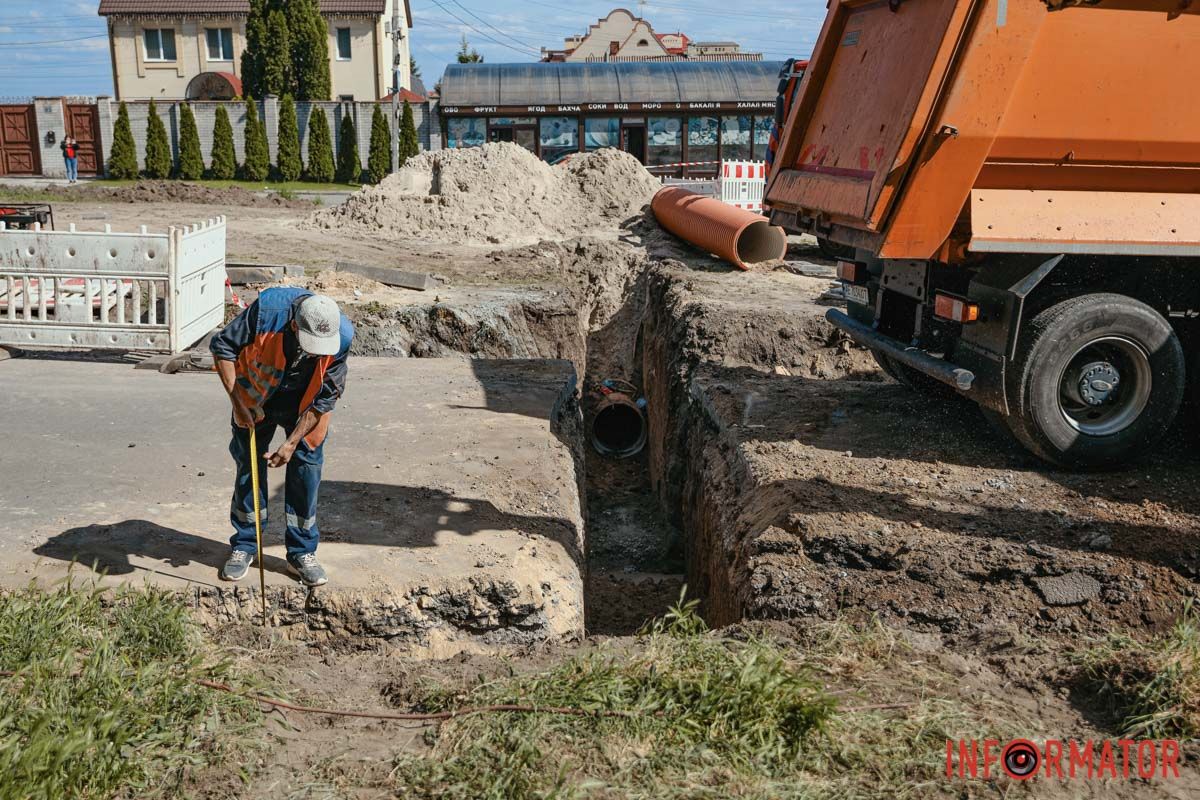 Работают на участке