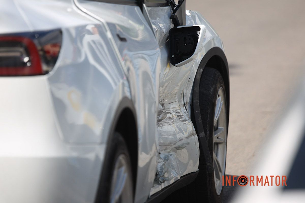 Движение по улице Сечевых Стрельцов в направлении проспекта Дмитрия Яворницкого со стороны улицы Напорной затруднено