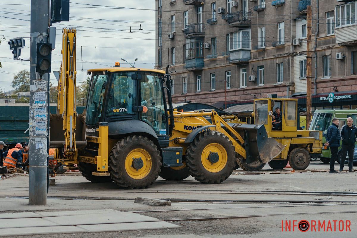 В Днепре на Дмитрия Яворницкого ремонтируют трамвайный путь: как курсируют трамваи 2
