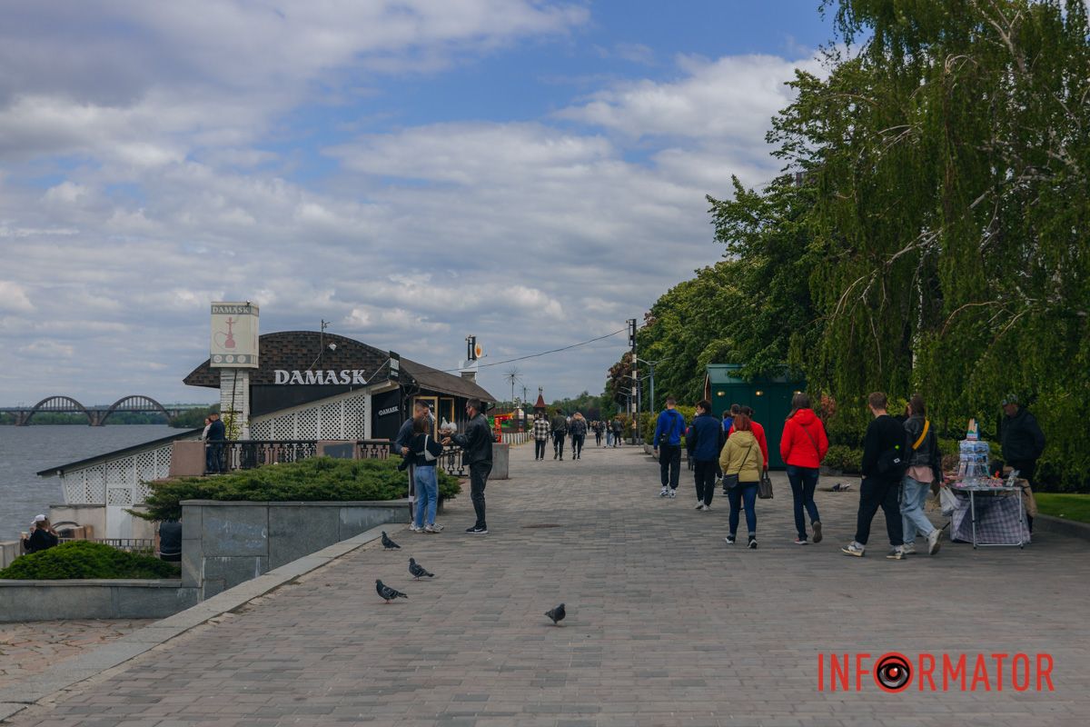 Облака - настоящее произведение искусства: как жители Днепра наслаждаются выходным после дождей 12