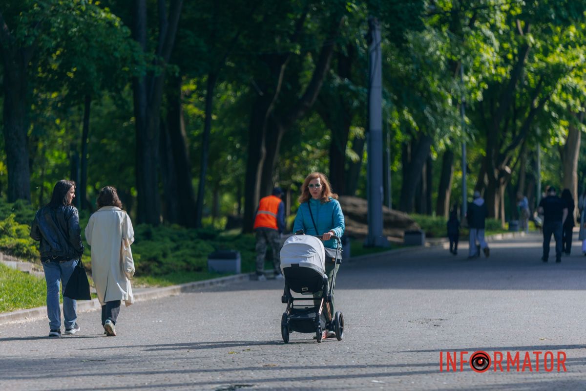 Облака - настоящее произведение искусства: как жители Днепра наслаждаются выходным после дождей 33