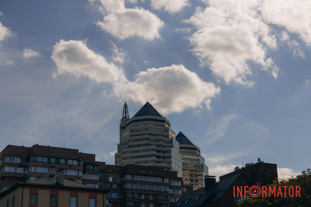 Облака - настоящее произведение искусства: как жители Днепра наслаждаются выходным после дождей 47