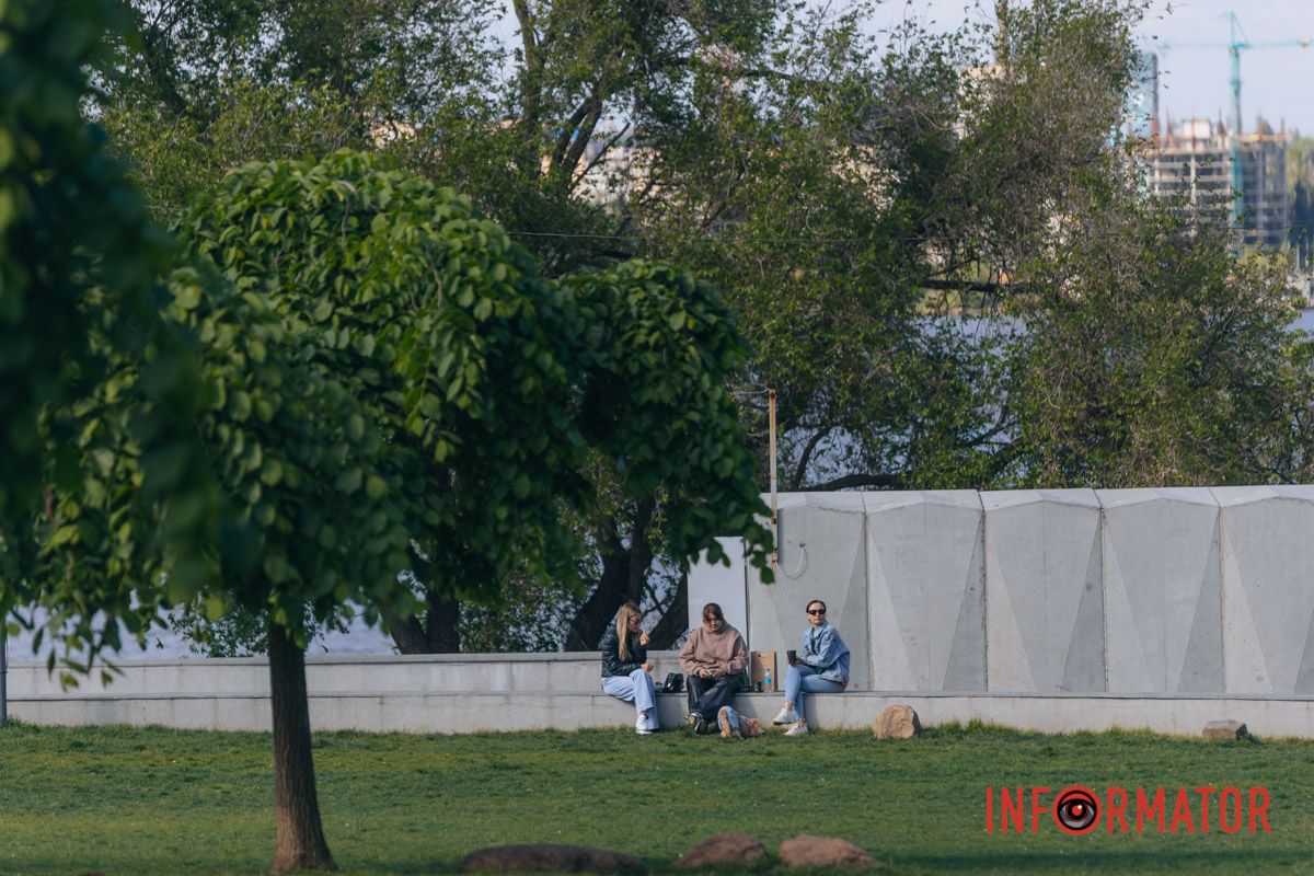 Облака - настоящее произведение искусства: как жители Днепра наслаждаются выходным после дождей 44