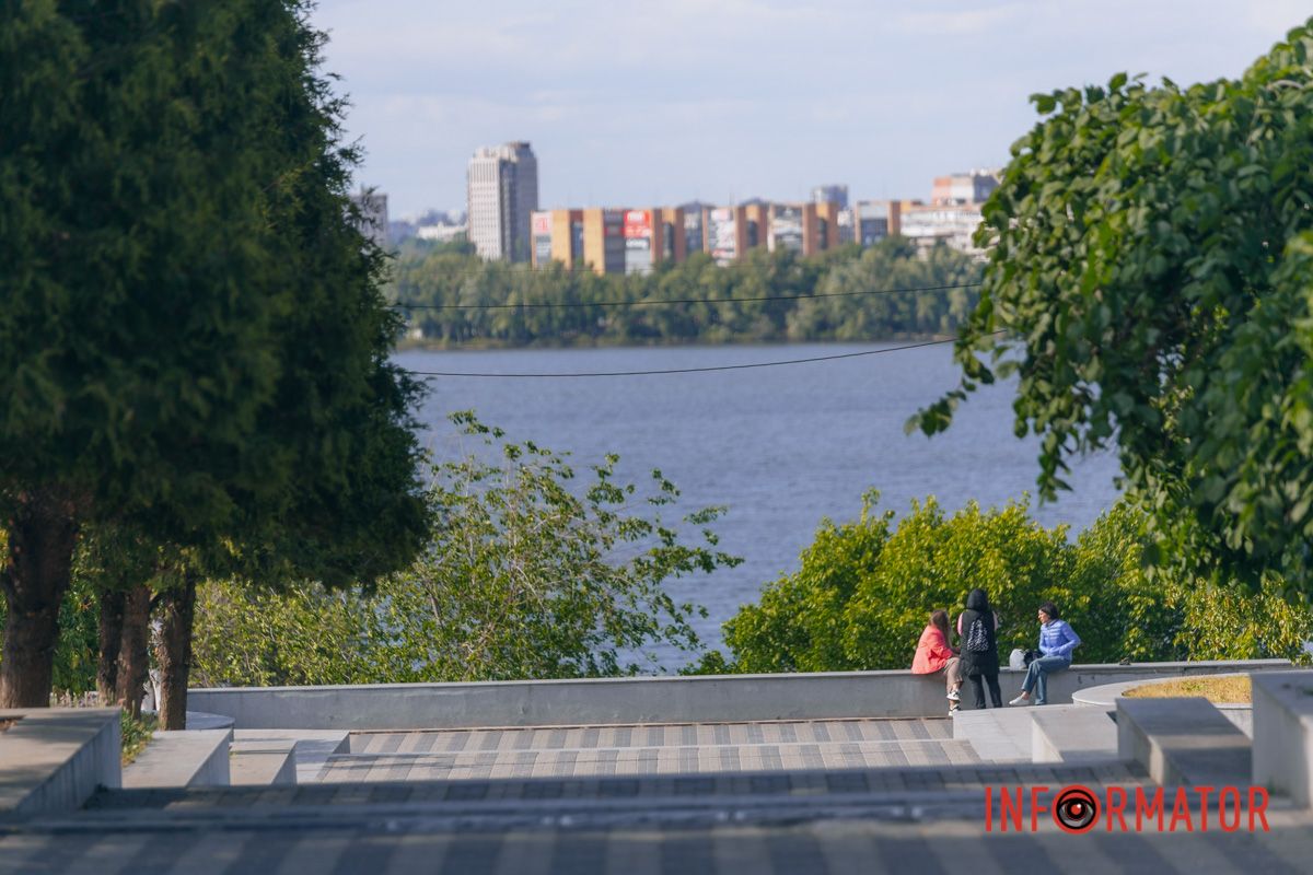 Облака - настоящее произведение искусства: как жители Днепра наслаждаются выходным после дождей 46