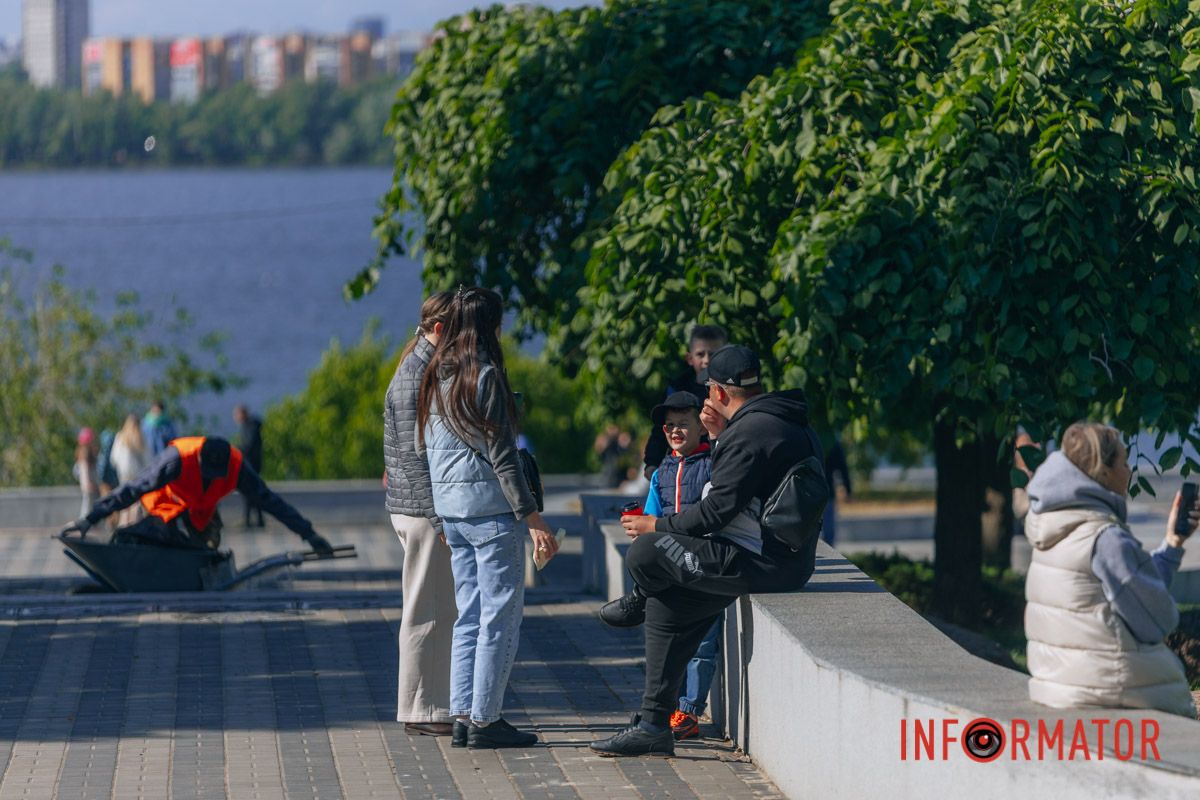 Облака - настоящее произведение искусства: как жители Днепра наслаждаются выходным после дождей 54