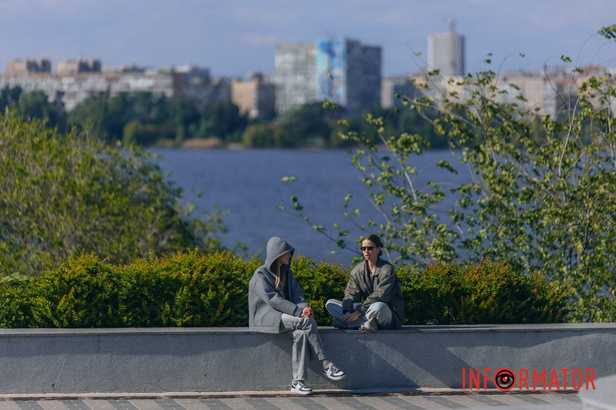 Облака - настоящее произведение искусства: как жители Днепра наслаждаются выходным после дождей 61