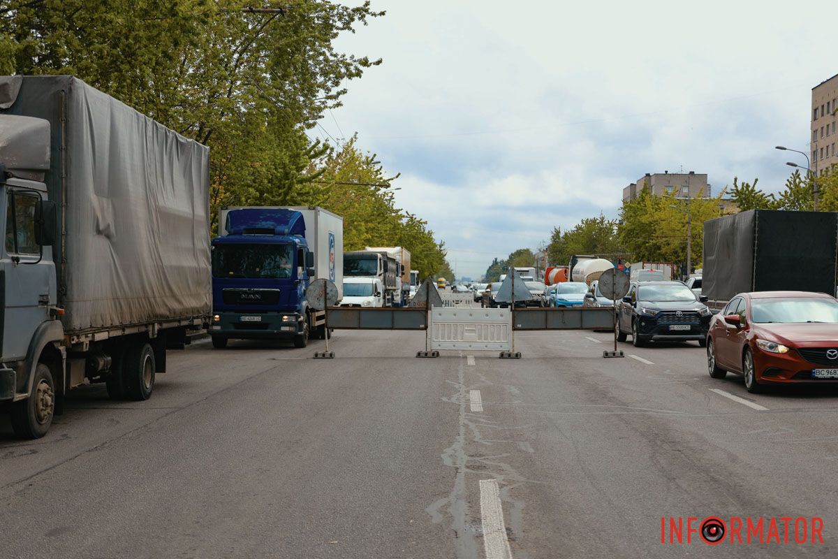 Там встановили спеціальну огорожу та працює техніка Там встановили спеціальну огорожу та працює техніка