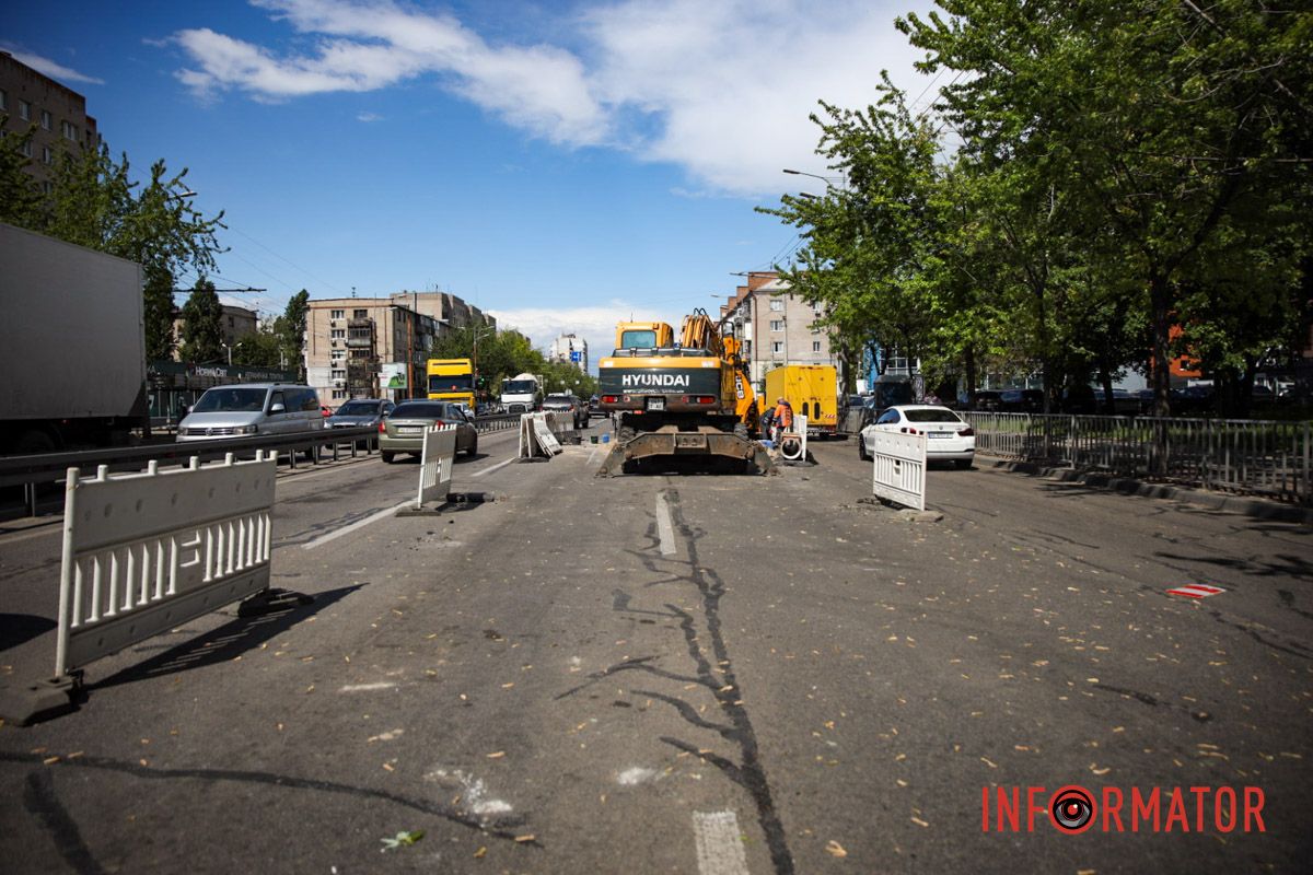 Частину дороги перекрили Важка техніка та ускладнення руху: що відбувається на проспекті Слобожанському у Дніпрі 4