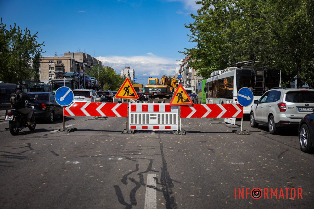 Реконструкція триватиме до 20 червня Важка техніка та ускладнення руху: що відбувається на проспекті Слобожанському у Дніпрі 6