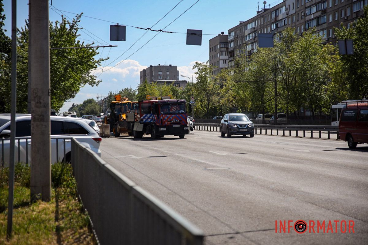 Слобожанський проспект Важка техніка та ускладнення руху: що відбувається на проспекті Слобожанському у Дніпрі 18
