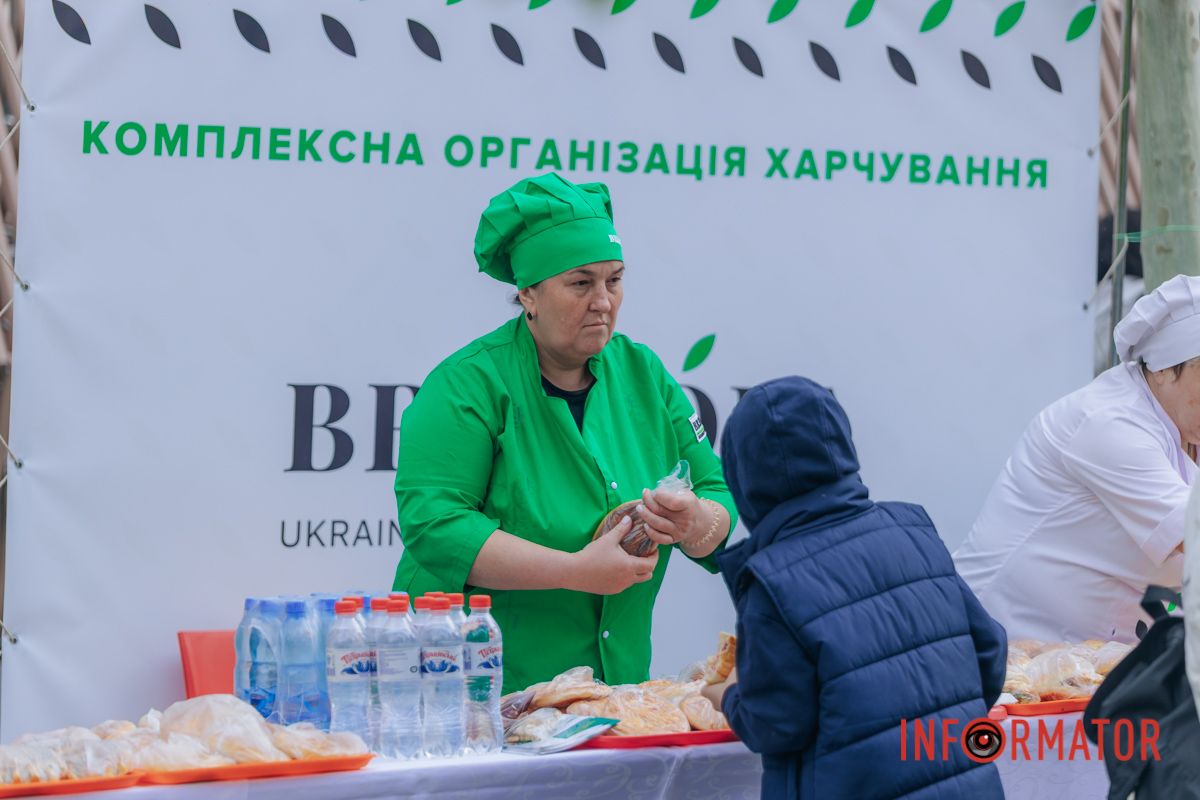 Також тут проходив благодійний ярмарок на підтримку ЗСУ