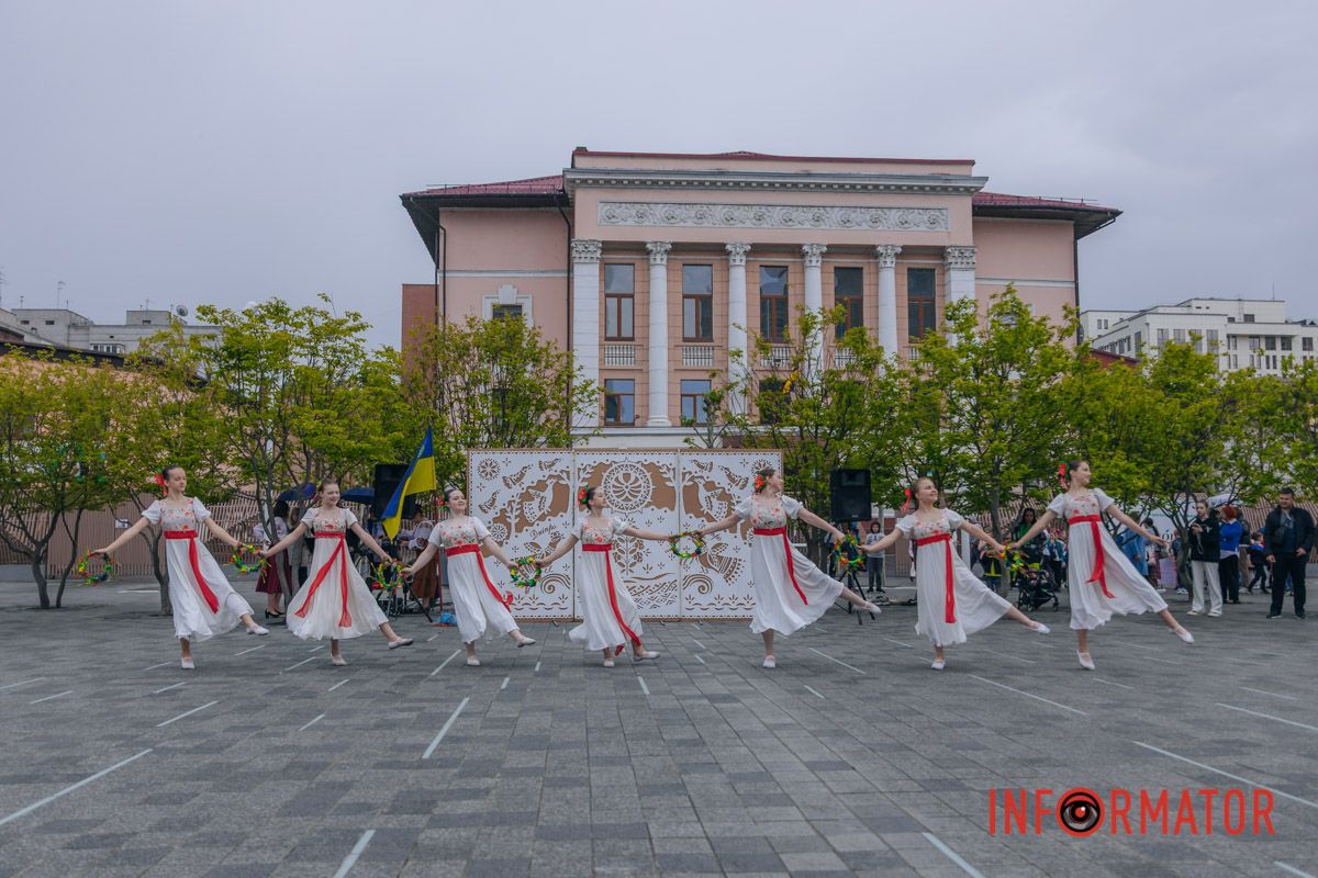 Погана погода не завадила