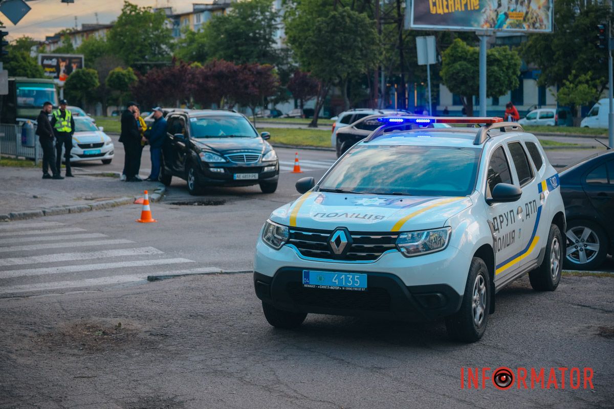 У четвер, 15 травня, на перехресті вулиці Щербакова (колишньої вулиці Стромцова) та проспекту Поля сталася аварія