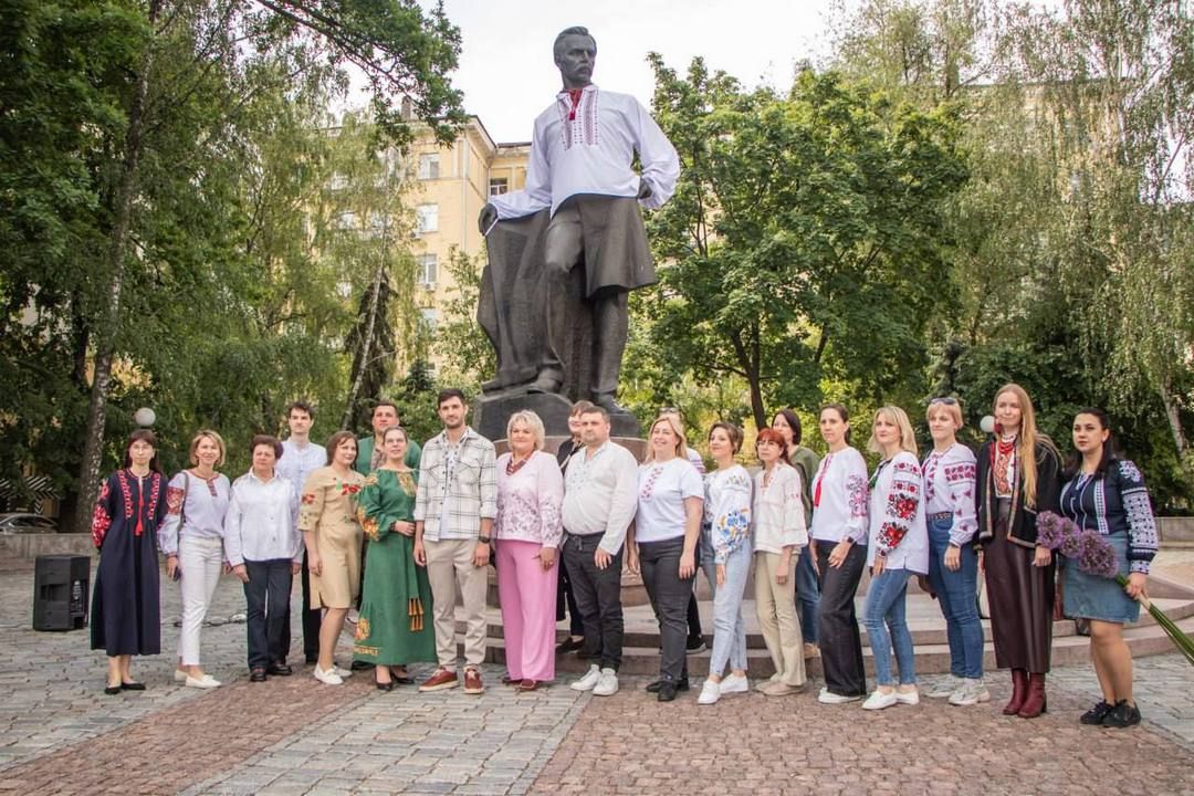 День вышиванки в Днепре: топ фото с Facebook и Instagram 27