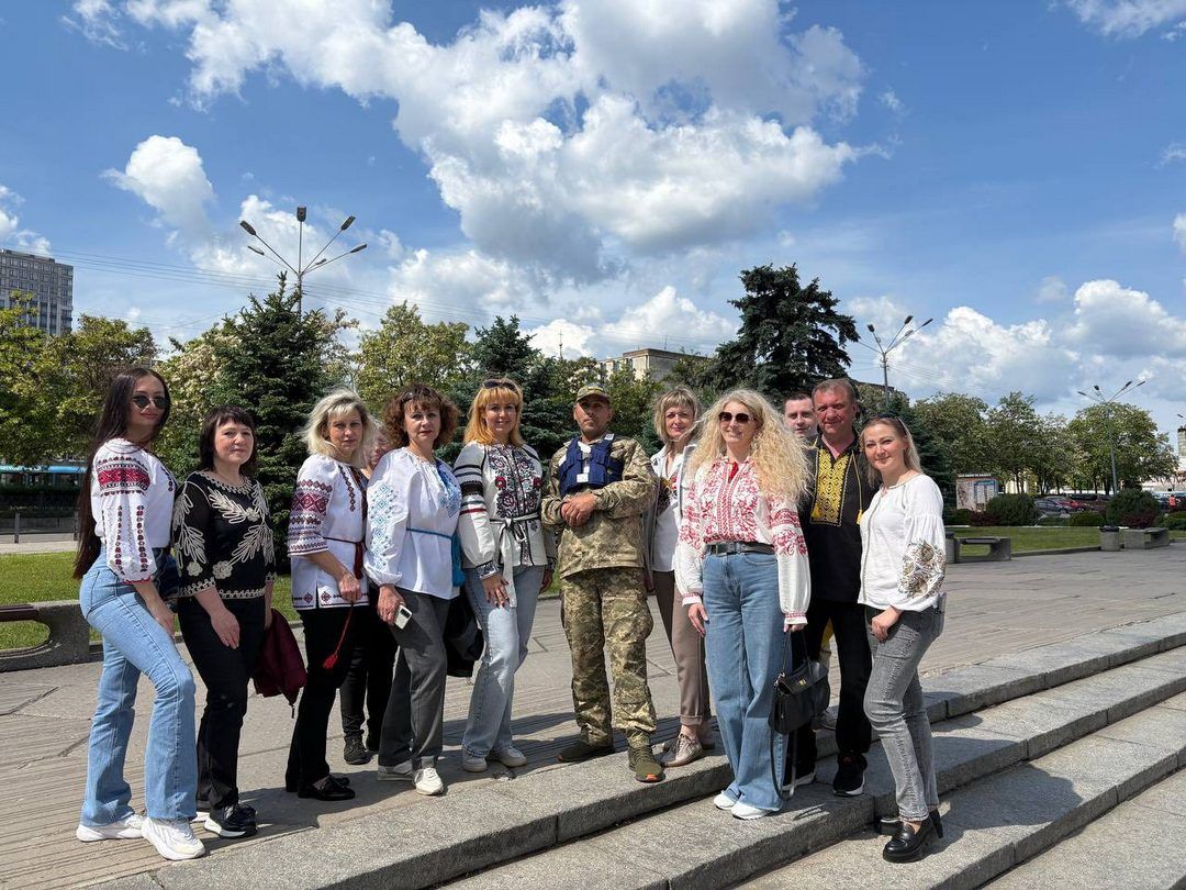 День вышиванки в Днепре: топ фото с Facebook и Instagram 35