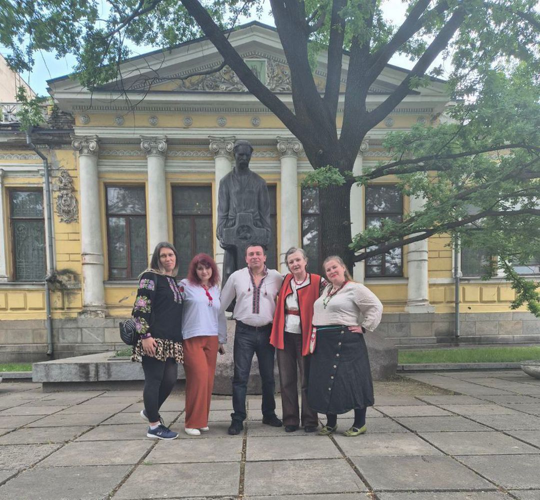 День вышиванки в Днепре: топ фото с Facebook и Instagram 42