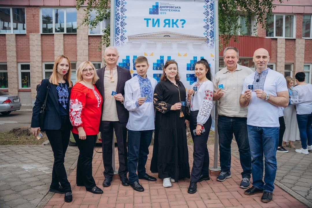 День вышиванки в Днепре: топ фото с Facebook и Instagram 53