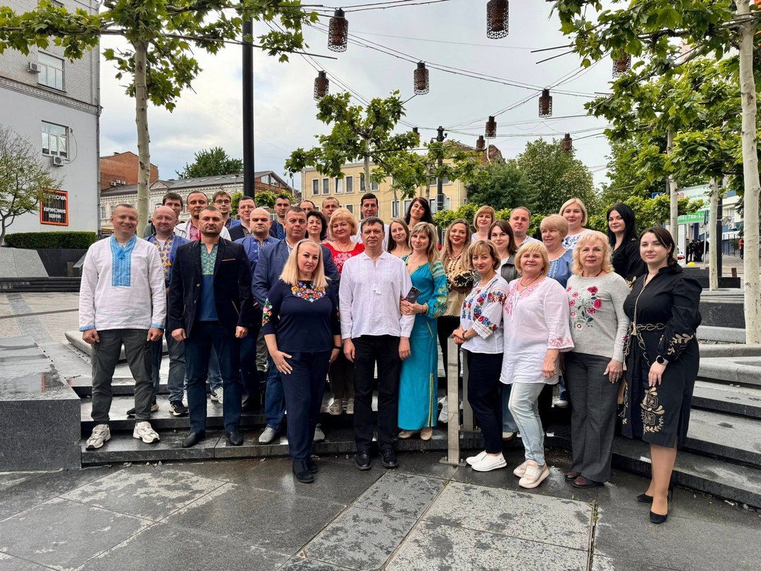 День вышиванки в Днепре: топ фото с Facebook и Instagram 60