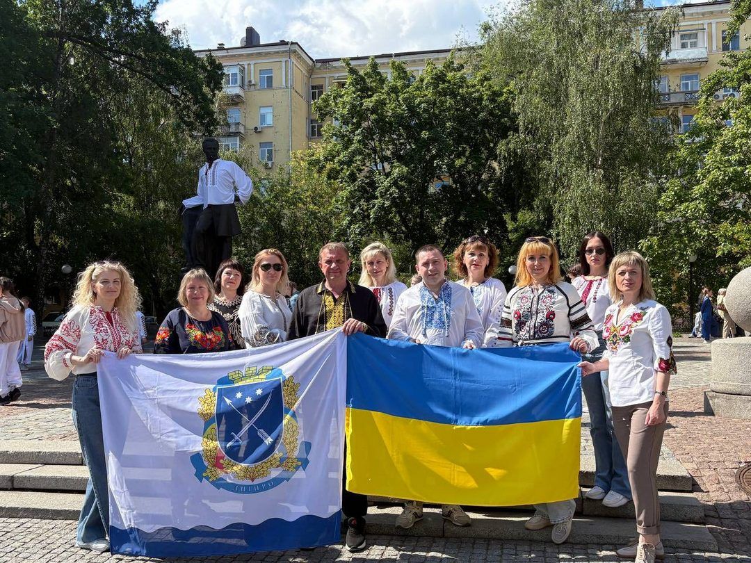 День вышиванки в Днепре: топ фото с Facebook и Instagram 63