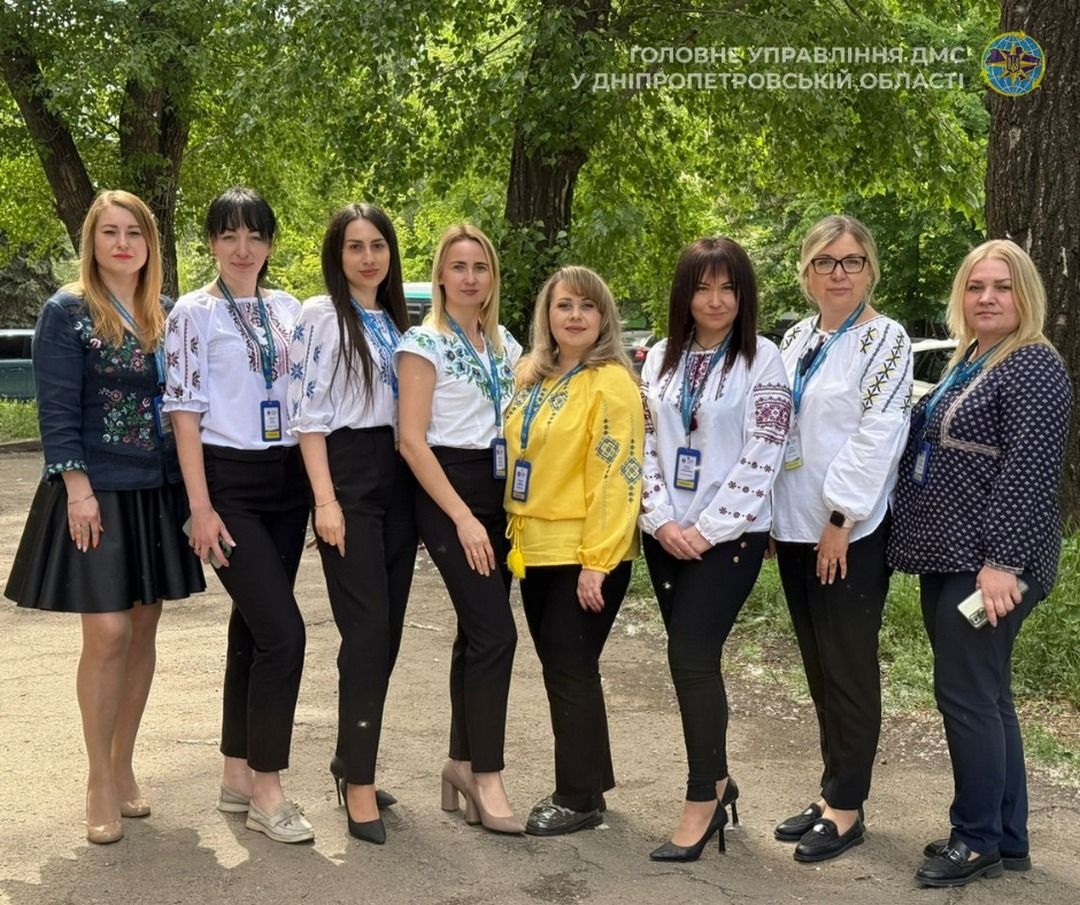 День вышиванки в Днепре: топ фото с Facebook и Instagram 65